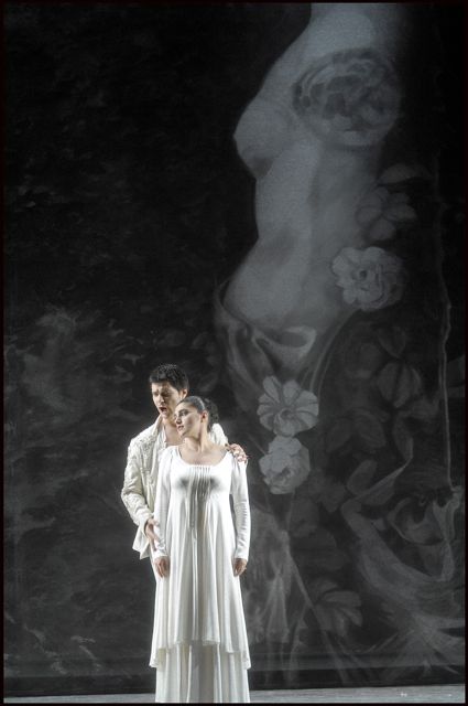 Anna Kasyan and Franco Pomponi in Don Giovanni/Opéra de Montpellier, April 2008/© Marc Ginot