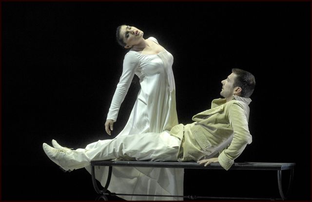Anna Kasyan and Nicolas Courjal in Don Giovanni/Opéra de Montpellier, April 2008/© Marc Ginot